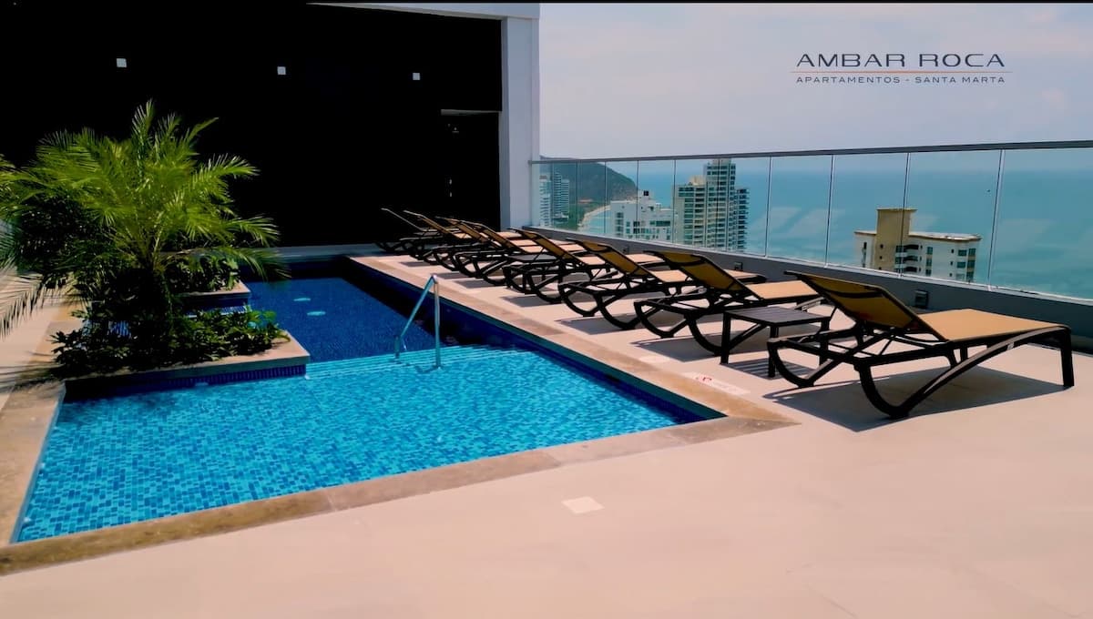 Piscina 3 imagen 1